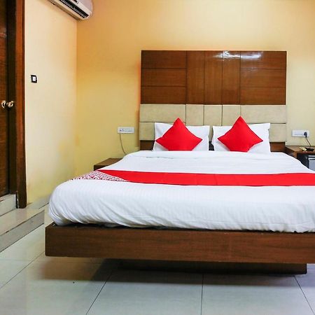 Oyo Hotel Metro International Near Lb Stadium Χιντεραμπάντ Εξωτερικό φωτογραφία