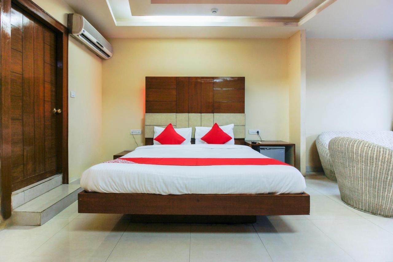 Oyo Hotel Metro International Near Lb Stadium Χιντεραμπάντ Εξωτερικό φωτογραφία