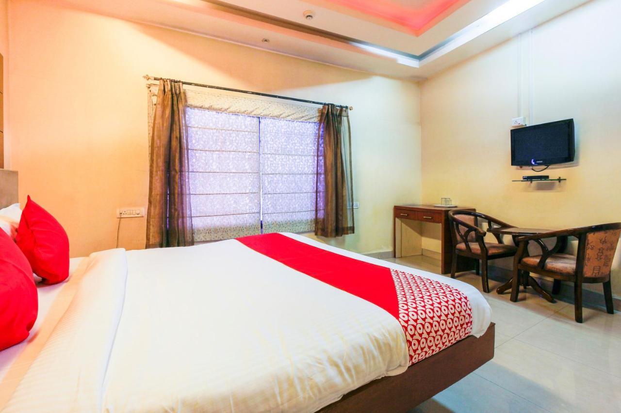 Oyo Hotel Metro International Near Lb Stadium Χιντεραμπάντ Εξωτερικό φωτογραφία