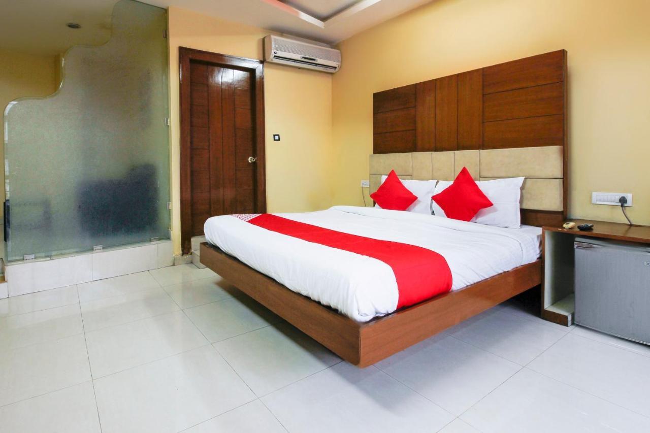 Oyo Hotel Metro International Near Lb Stadium Χιντεραμπάντ Εξωτερικό φωτογραφία